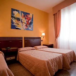 Hotel La Pace ***