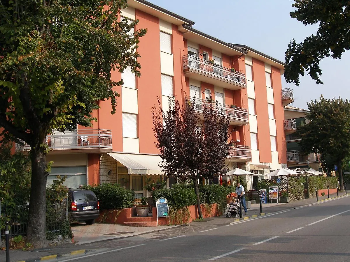 Rta Doria Aparthotel Garda