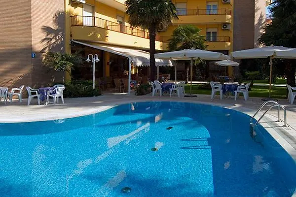 Rta Doria Aparthotel Garda